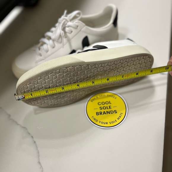 Veja White and Black Sneakers women 5 - Picture 14 of 16